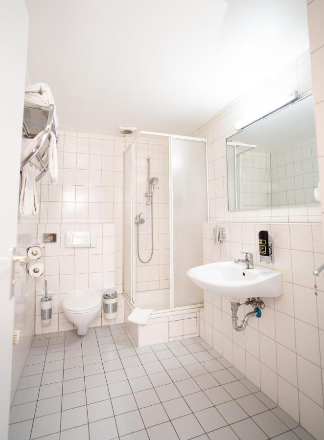 Отель Parkhotel Lindenhof - Kostenlose Parkplaetze 3*