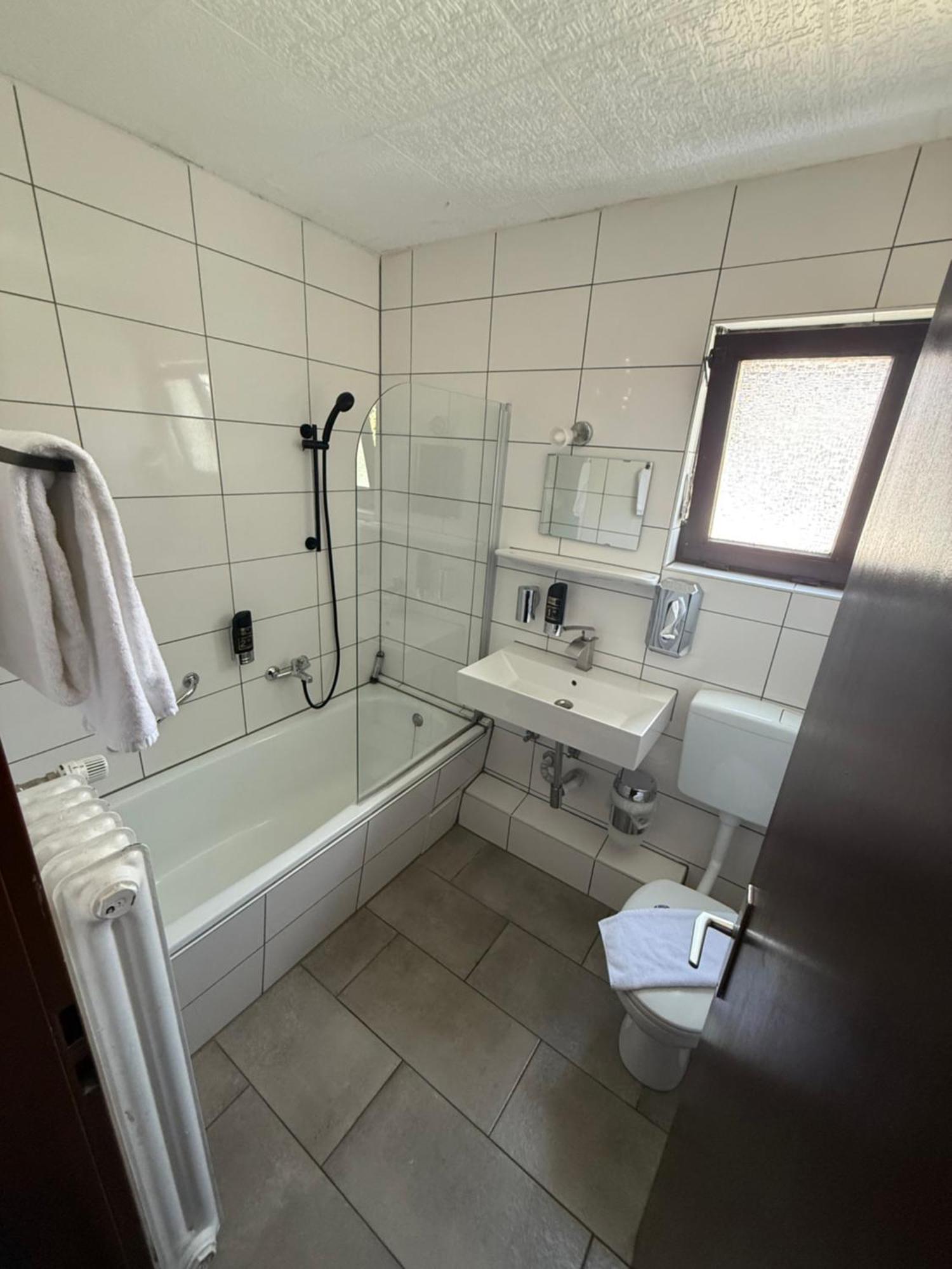 Parkhotel Lindenhof - Kostenlose Parkplaetze 3* Оффенбах