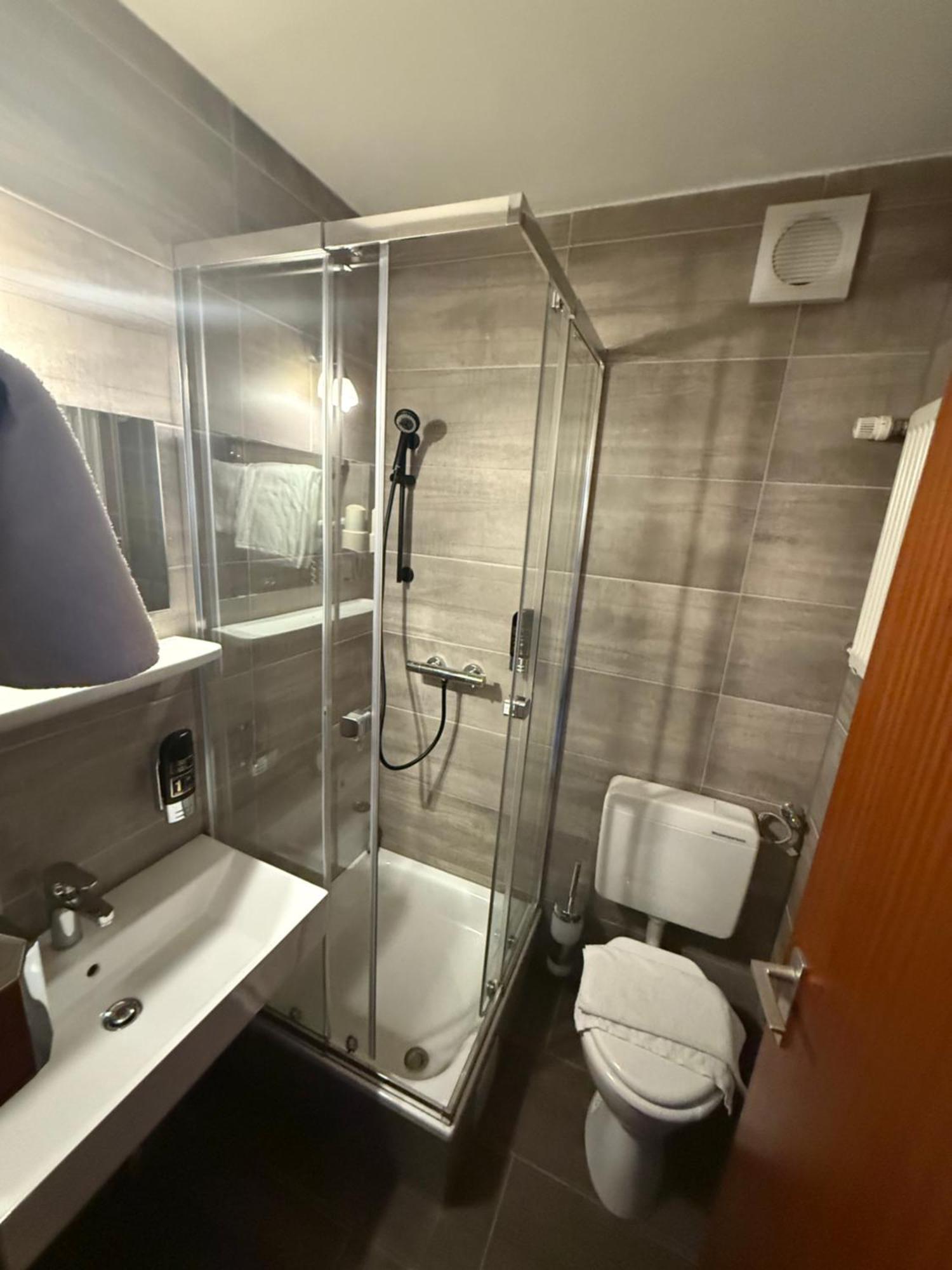 Отель Parkhotel Lindenhof - Kostenlose Parkplaetze