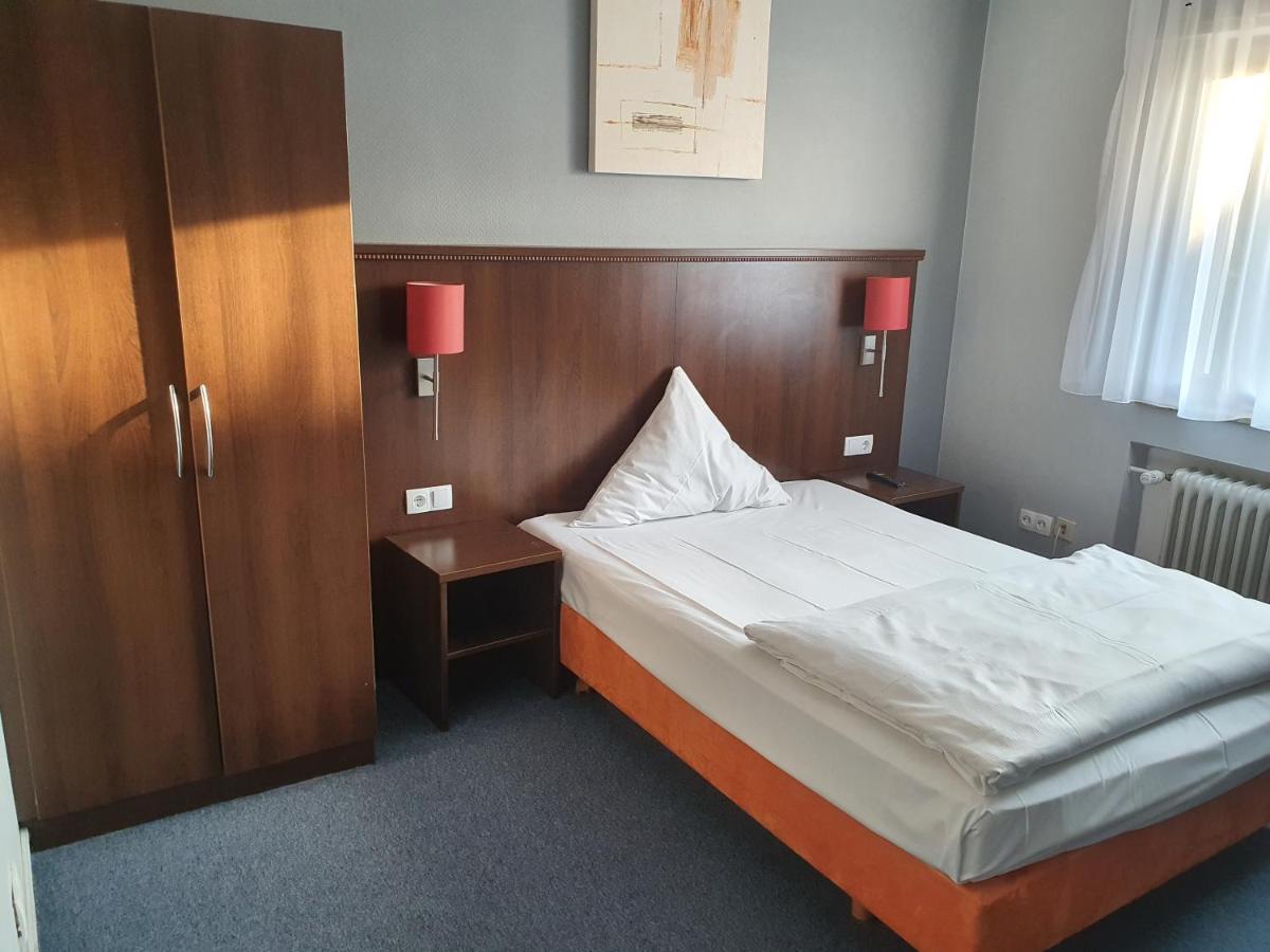 Отель Parkhotel Lindenhof - Kostenlose Parkplaetze Оффенбах